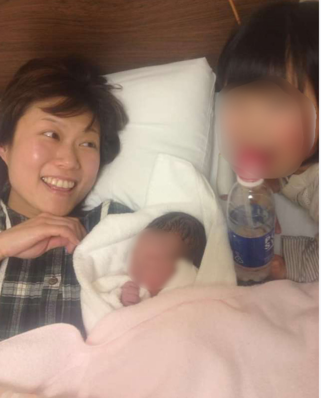 板垣雄吾の妻と子供