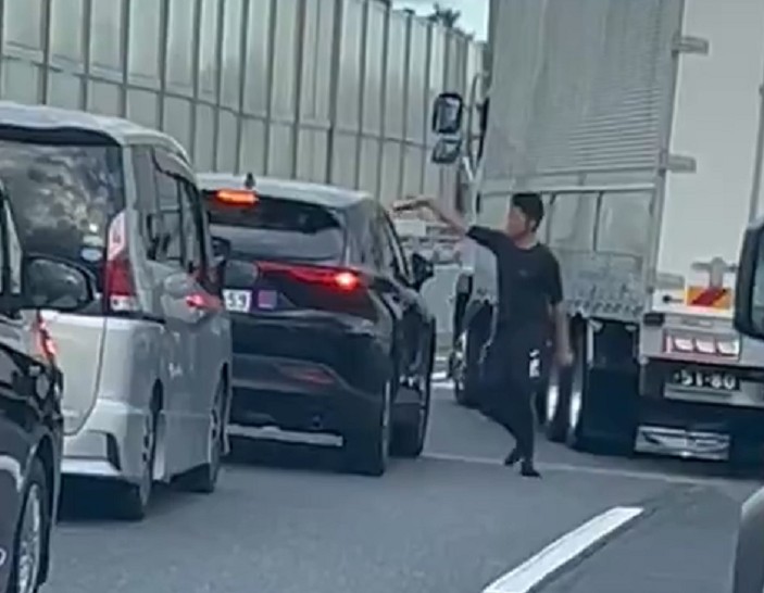 煽り運転の男