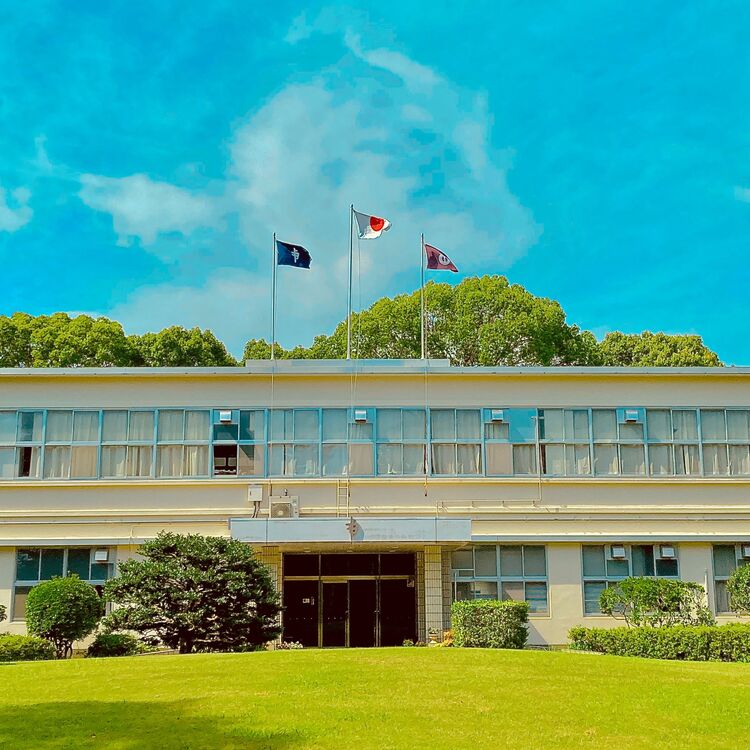 愛知県立時習館高等学校卒